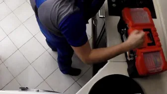 Fiance Fucks with a plumber while her hubby is on a business trip. Sex into the kitchen