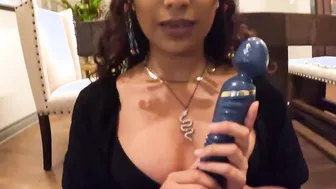 Egyptian Bombshell OWNS YOU