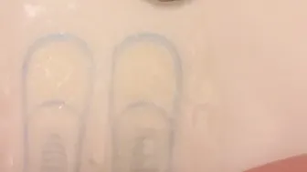 Young Adult Teenagers sluts Pees onto 2 Pads Wets the Bath Tub with Piss