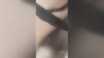 上海富二代勃醒後猛操睡夢中的魔鬼身材女友
