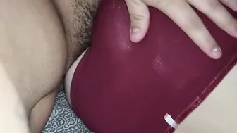 Drilling her booty from the side
