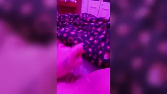 fucking my twat w mood lighting 