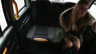 She get a super sexy Hottie gives