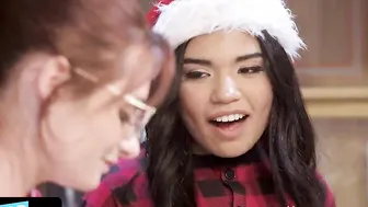 Sis Swap - Turned On Studs Surprise Their 18 Stepsisters With Their Cocks Into A Gift Box For Christmas