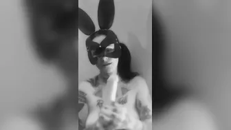 Bunny bimbos offer JOI with cum count down. Hope your all ready to jerk off to my instructions 