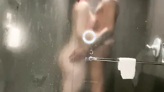 Amateur lovers fucks into the shower