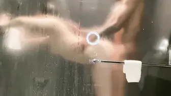 Amateur lovers fucks into the shower