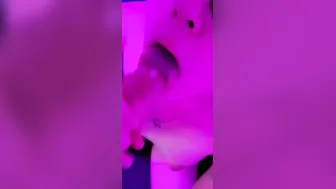 chinese girlfriend Swallows Cum