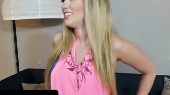 Sis Loves Me - Gigantic Assed Beauty Harley Jade Getting
