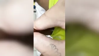 First time giving a feet job on rainy day