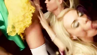 Group Screwed Site - Interracial Sex Party Party Goes Wild