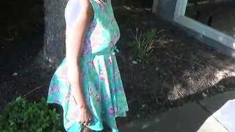 A Cutie African chick Flash Her Huge Booty Inside The