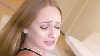 Huge-butt Blonde 19 Yo Step Daughter Daisy Stone Seduces Step Dad While Taking Nap pov