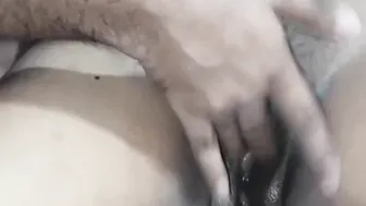 Older slutty wifey offer a blow job and do finger fucking african cunt with noisy groaning