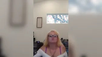 Dancing song milf Blonde Natural boobs