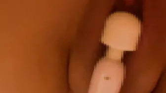 ぽっちゃり人妻のオナニーを下から見てみた！超ドアップおまんこオナニー