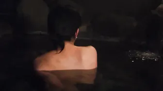 【黒衣女衆】休(Dayoff) くノ一が温泉で疲れを癒すお色気入浴映像 - 明澄