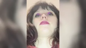 Giantess admires the small man ( for sale on OF)