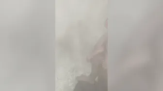 Mamada en la ducha.