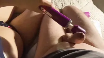 HANDSFREE CREAMPIE FROM MAGIC WAND SEX TOY