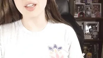 Beautiful With Big Tits Masturbates
