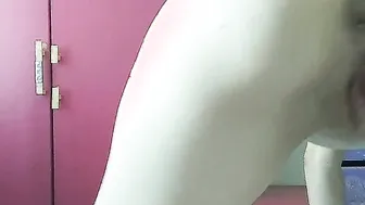 Blonde 18 trying anal insertions.