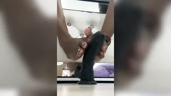 Scarlettes curves foot play till you cum