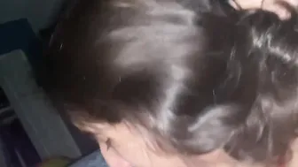 Little bimbo offer sloppy bj