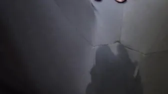 oh no I pissing inside my pants and my lingerie