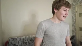 teens Y.O. Teenie Russian lover gave herself for a T-shirt