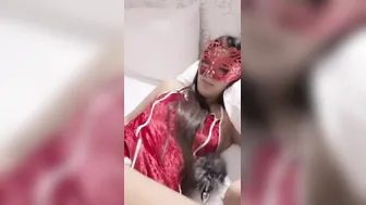 Morrita sumisa se deja masturba y follar