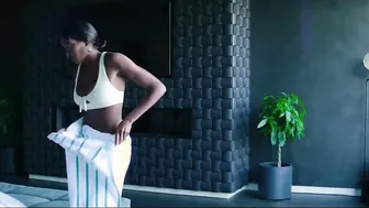 Cleavage porn video – Damaris Lewis. Hilary Swank - Fatale
