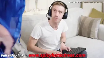 Stepson eating his stepmom twat enjoys both