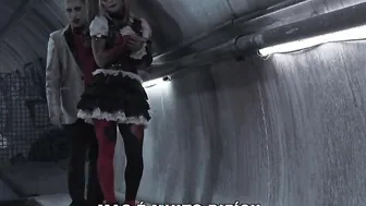 Harlequin is torn between Batman and Joker... She decides to screwed them both to decide which side she is on