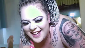 GIGANTIC BUTT TEENY WANTS TO HAVE FUN