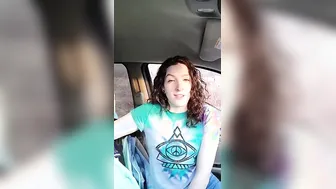 TheLovelyyLiz— HITCH HIKER BLOWS FOR A RIDES