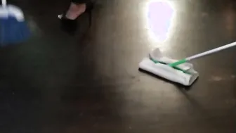 Cleaning my floors preview