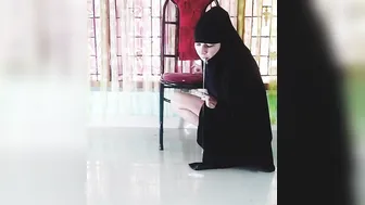 Arab Mom Cum Soak Mouth Completion