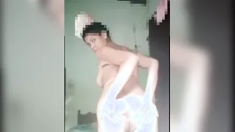 බෝඩිමේ නංගි වීඩියෝ කෝල් එකෙන් කොල්ලට දෙන සැප The satisfaction that Bodimes sister give to her boyf