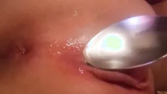 Моя киска настолько раздольная что все что хочешь можно всунуть Masha69anal