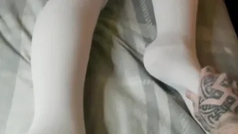 Pull of my long socks and cum on my soles 
