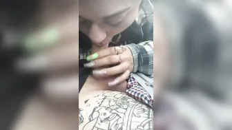 babe Cougar offer SLOPPY DEEP THROAT ORAL SEX while driving