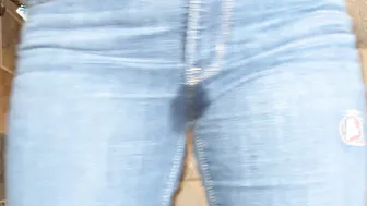 Wifey pee inside her leggings