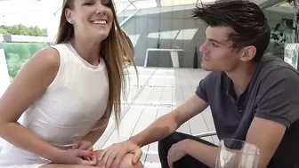 2 Hottie pussies Alexis Crystal and Shalina Devine on hand