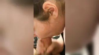 Sneaky head