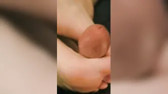Ignored Fem Dom Wrinkled Soles Toes Job Toe Job w/Finger Penis Worship Precum for Obedient Feet Sub