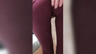Minie Step Sister Peeing Leggings while BFs on Phone (Juicy Vagina)
