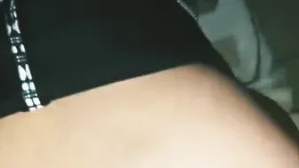 Flaca MILF en cuatro gime cuando se le meto por el culo | point of view hispanic anal