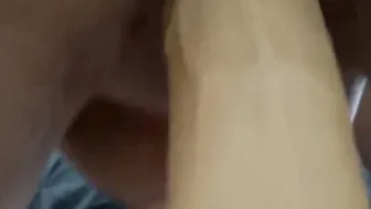 Old MILF rides torso toy