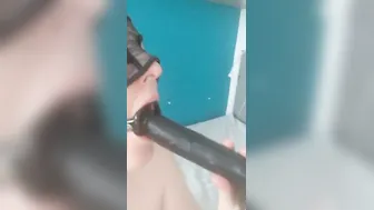 Deepthroating my dildp